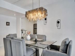 Fantastic condo w beach service 615